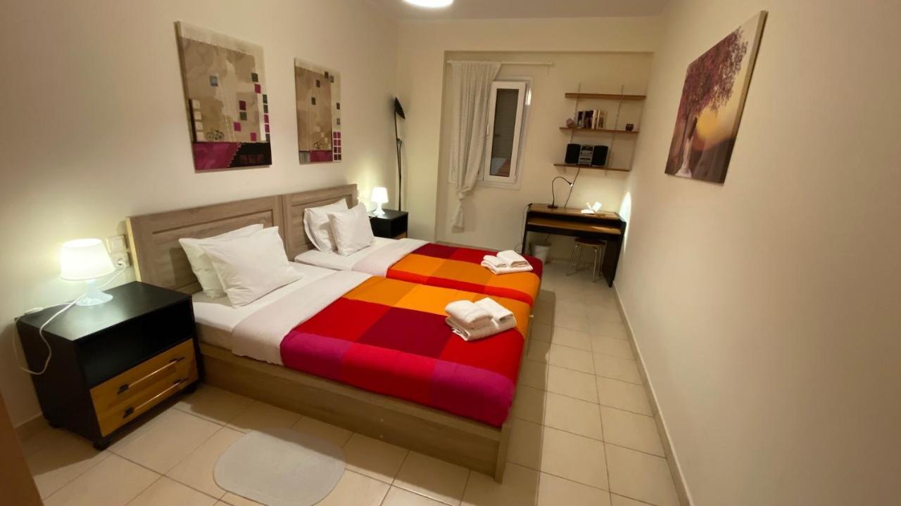 Patras Palm Tree Apartment Bagian luar foto
