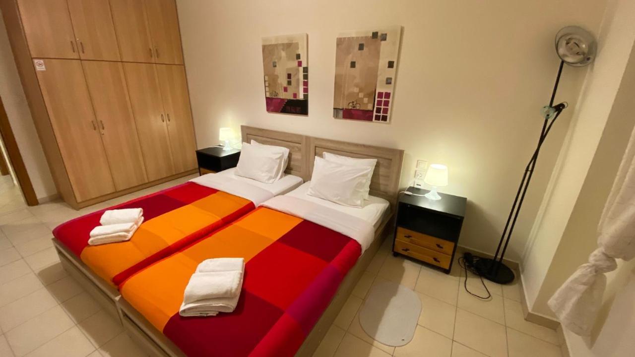 Patras Palm Tree Apartment Bagian luar foto