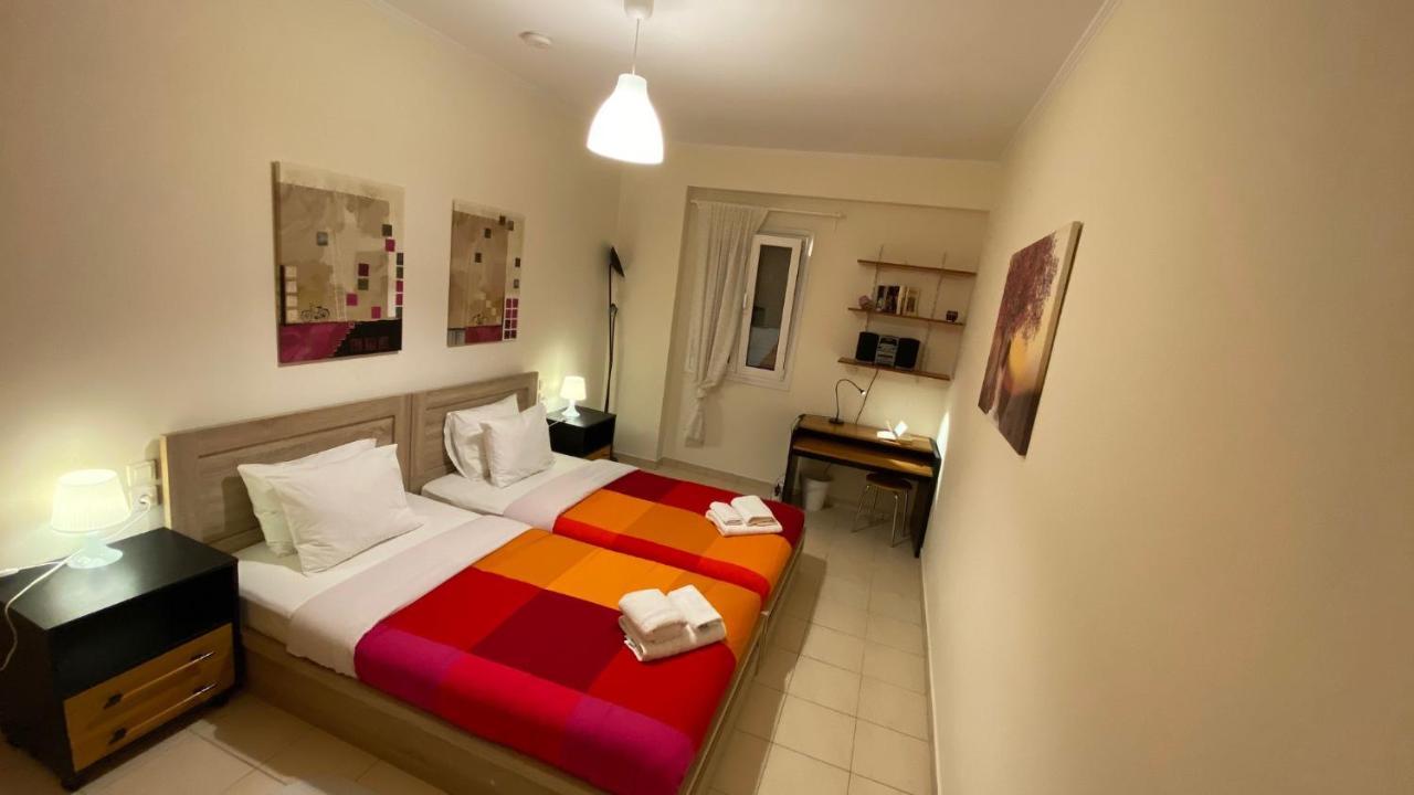 Patras Palm Tree Apartment Bagian luar foto