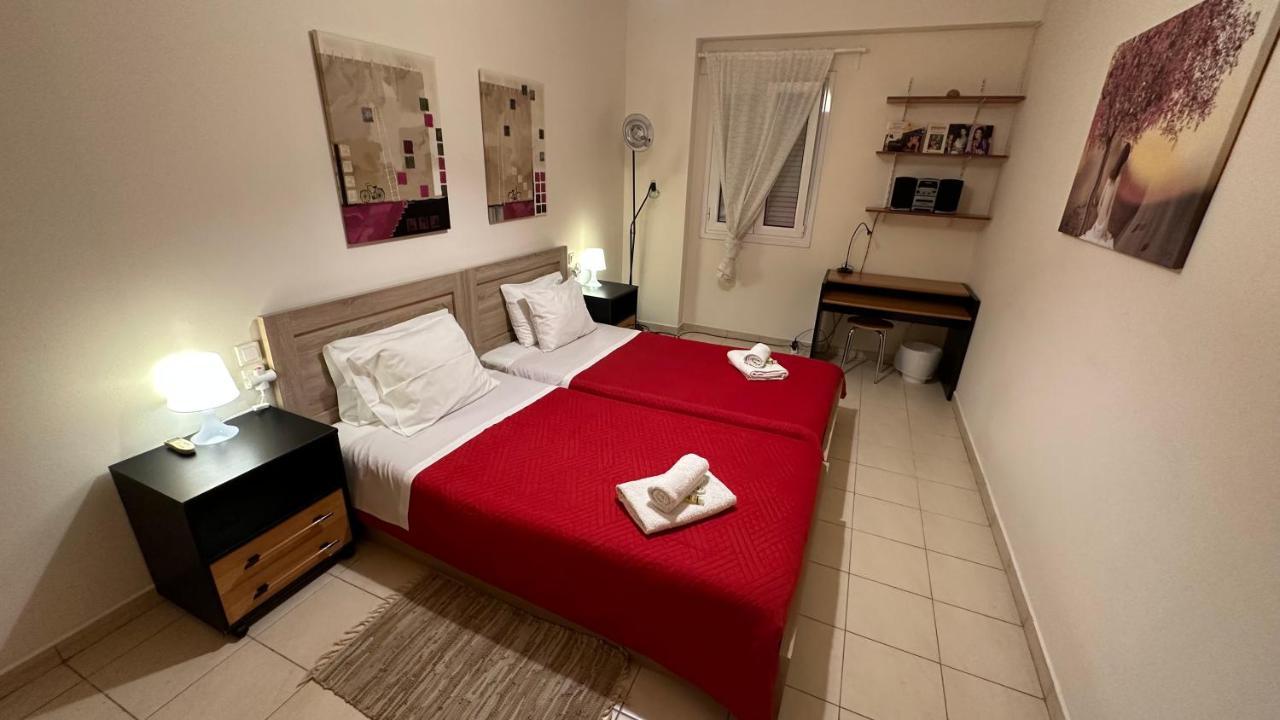 Patras Palm Tree Apartment Bagian luar foto