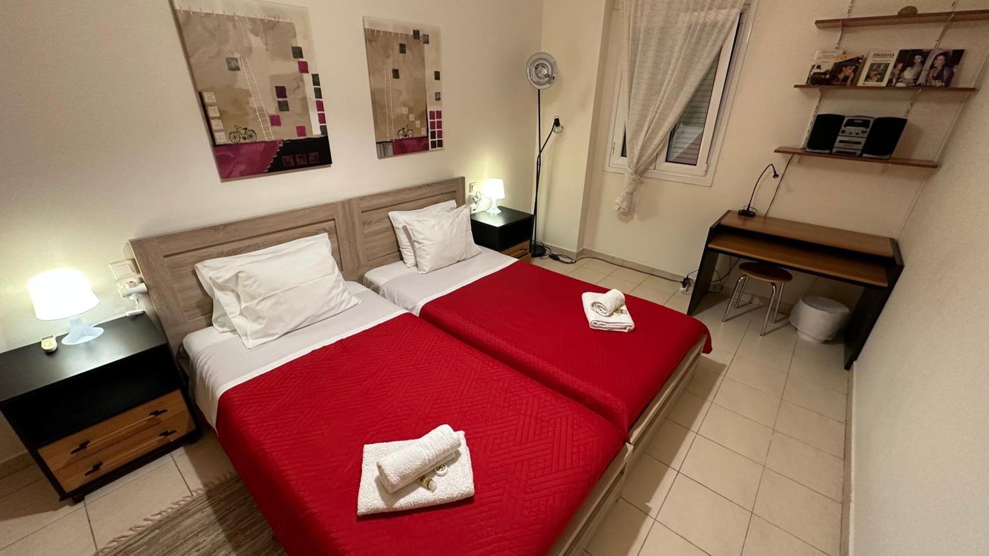 Patras Palm Tree Apartment Bagian luar foto